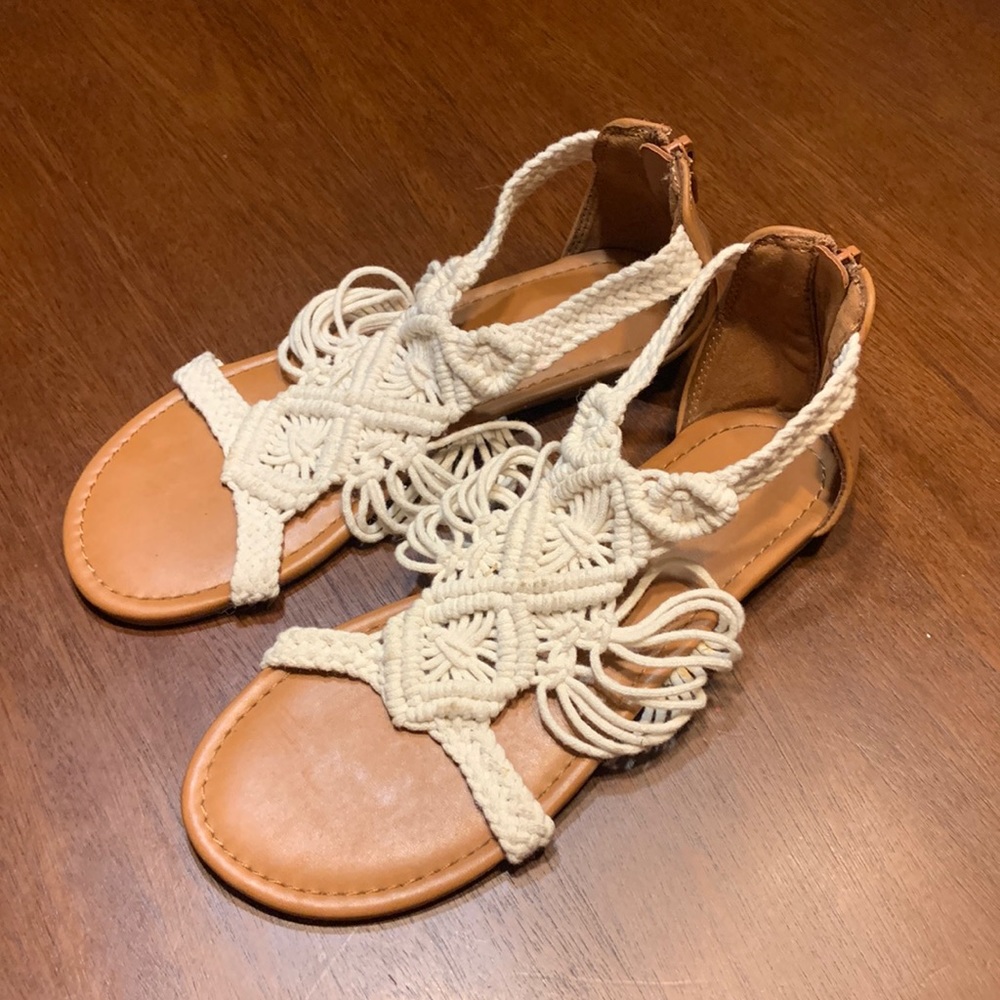 Kids sandals, size 4, Stevies